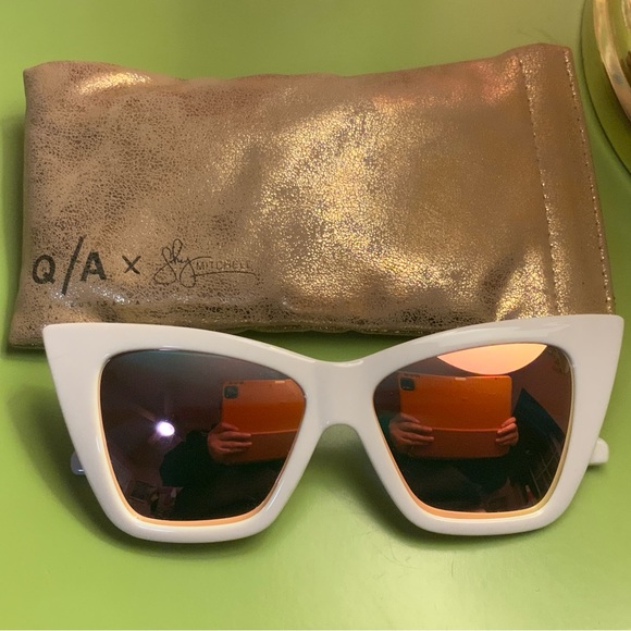 Quay Australia Accessories - QUAY x Shay Mitchell Vesper limited edition sunglasses